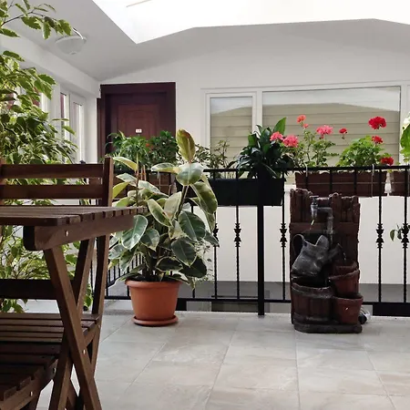 Atrium Aparthotel 3*