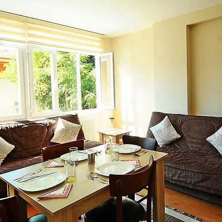 Atrium Aparthotel 3*